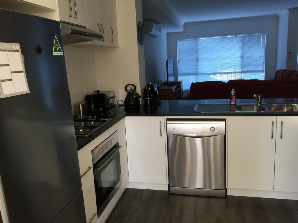 Falcon Bay 4X4 Townhouse Wannanup المظهر الخارجي الصورة